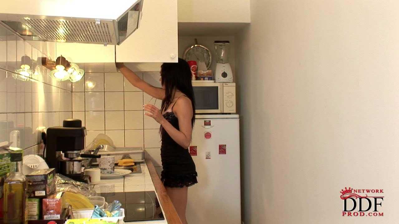 Sexy blowjob in kitchen